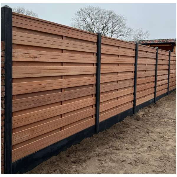 Hardhouten schutting